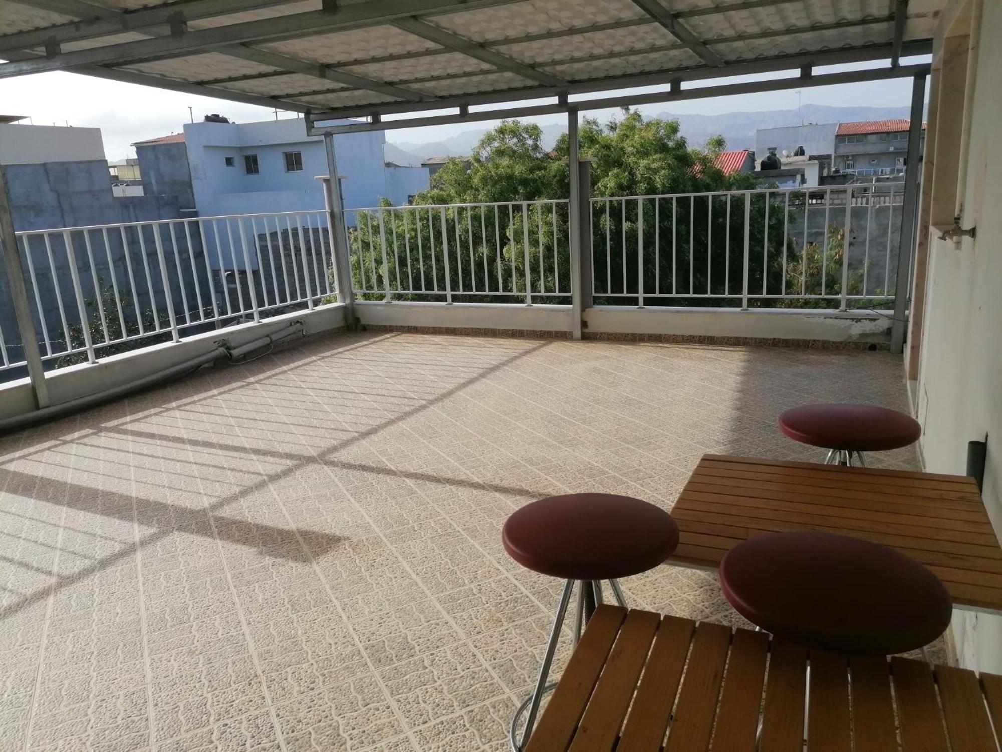 Casa Cabral : Big Apartment Next To The Beach Таррафал Экстерьер фото
