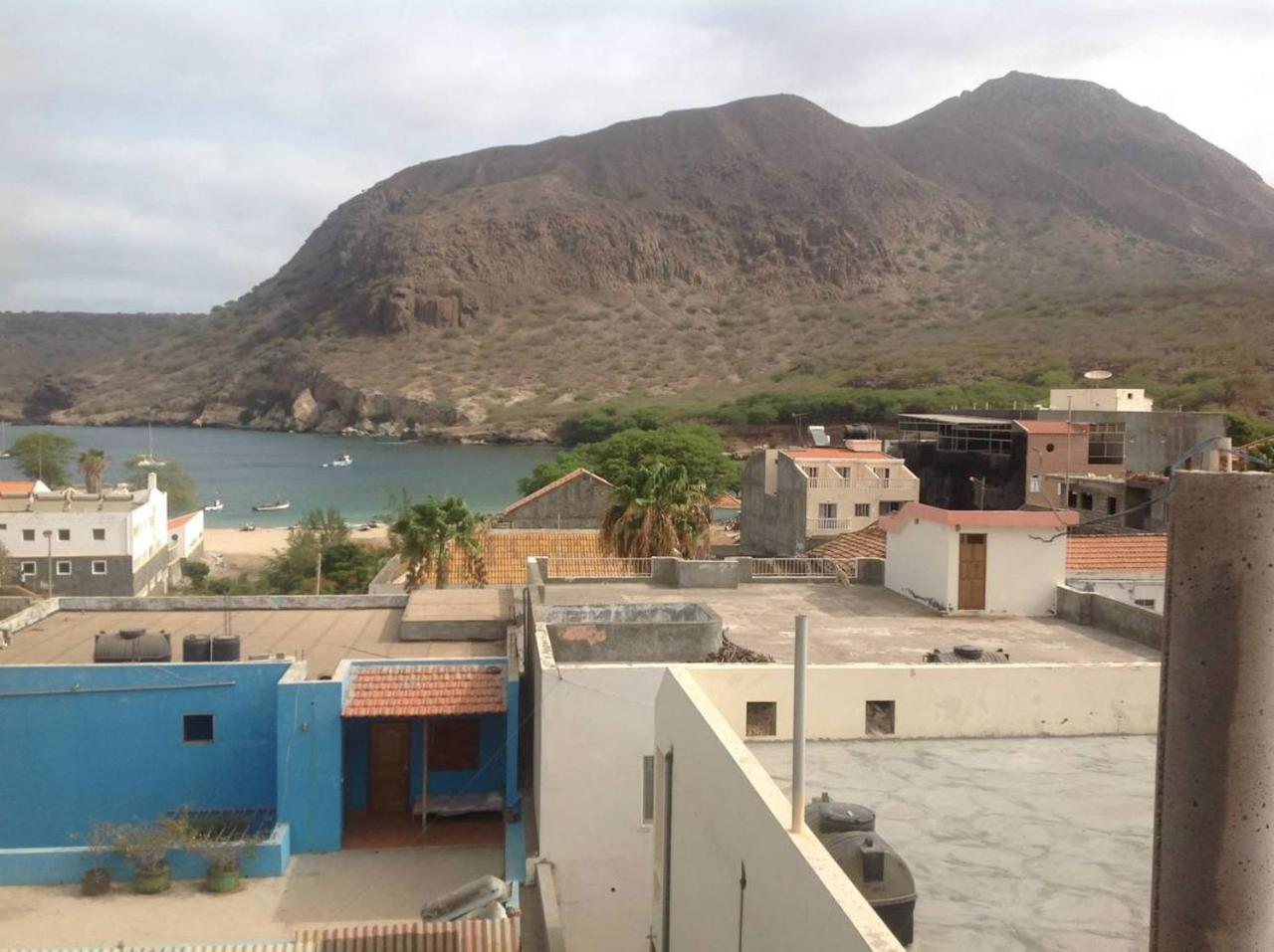 Casa Cabral : Big Apartment Next To The Beach Таррафал Экстерьер фото