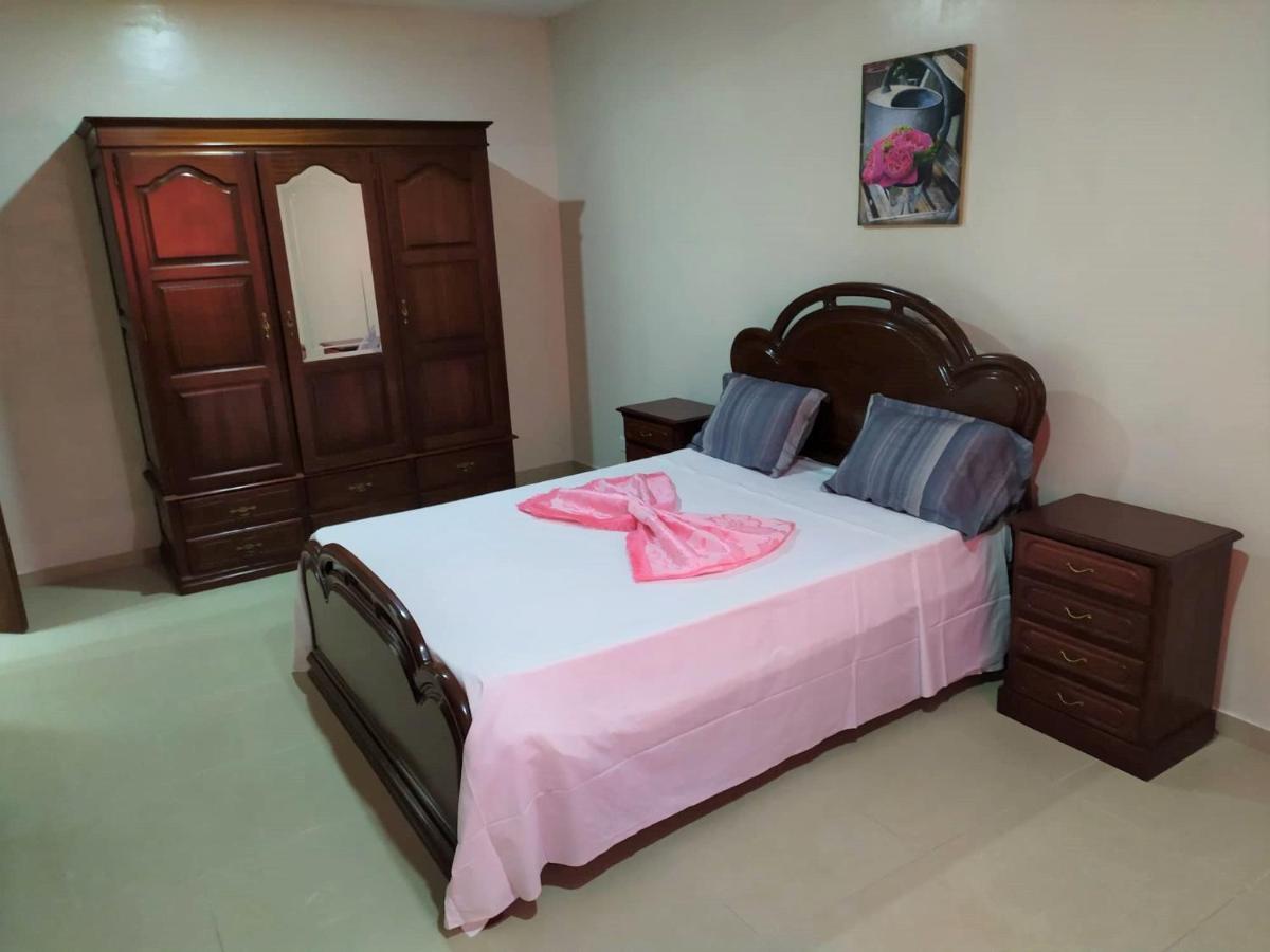 Casa Cabral : Big Apartment Next To The Beach Таррафал Экстерьер фото